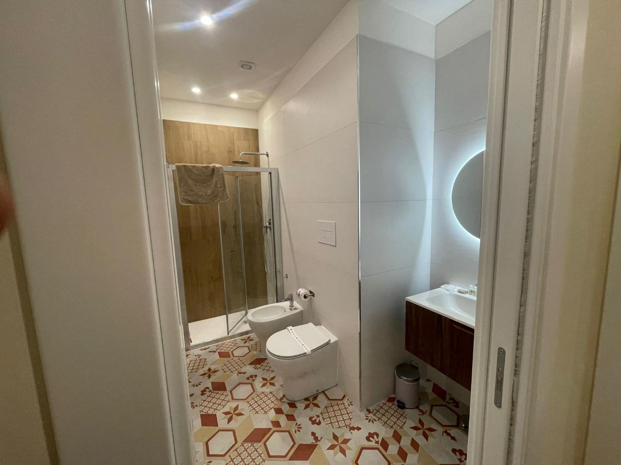 La Casa Di Ily Hotel เนเปิลส์ ภายนอก รูปภาพ