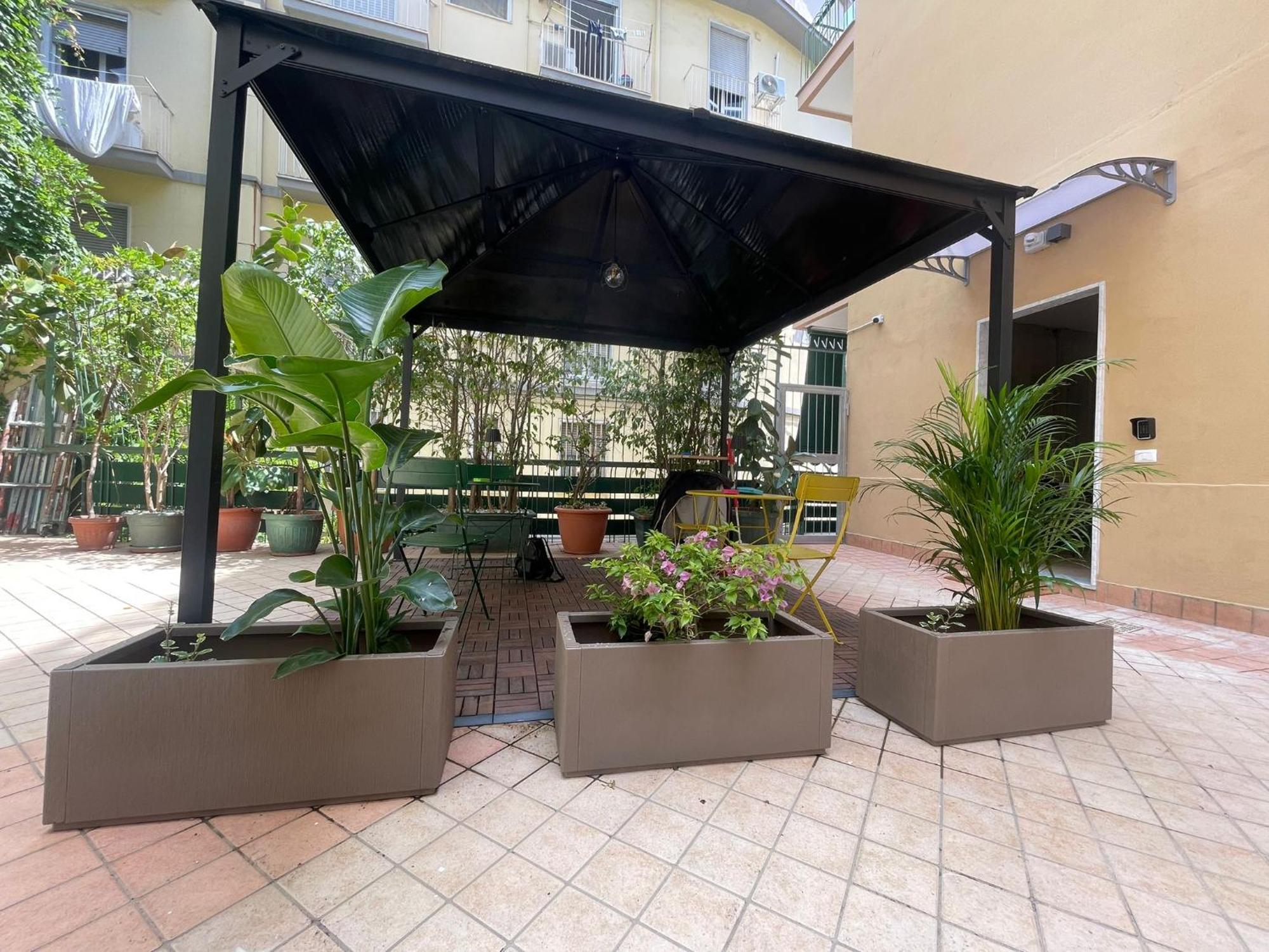 La Casa Di Ily Hotel เนเปิลส์ ภายนอก รูปภาพ